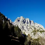 Rifugio F.lli De Gasperi Πανδοχείο