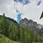 Rifugio F.lli De Gasperi Casera Malins